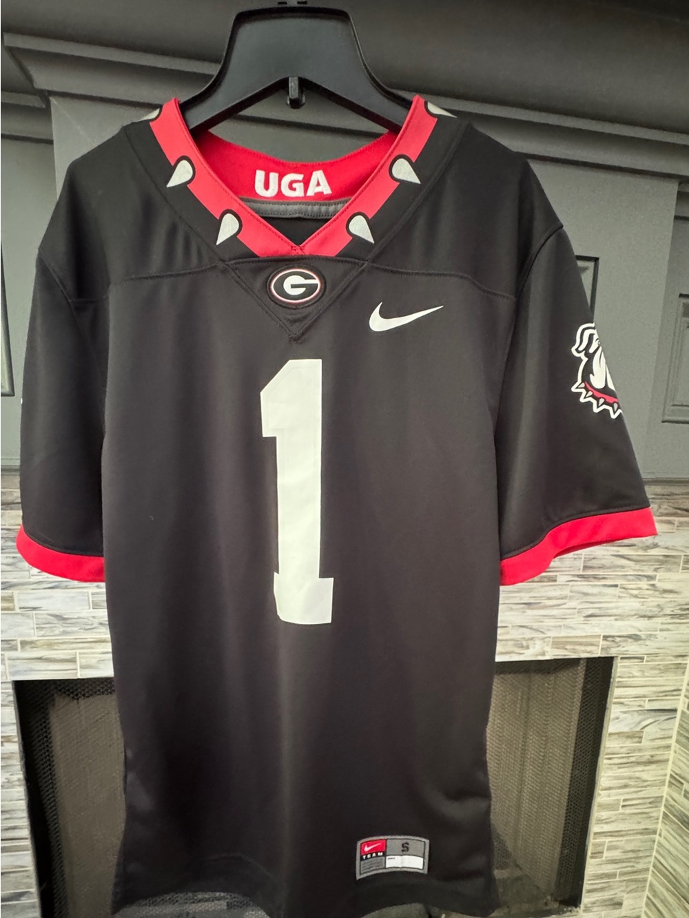 Nike Black & Red Georgia/UGA Bulldogs #1 football Jersey like new! Adult Small